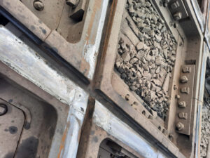 cn's broken track 260 515d (5)