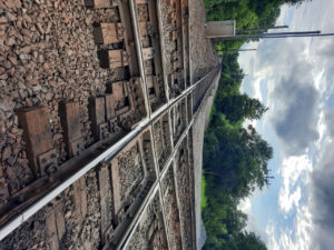 cn's broken track 260 515d (8)
